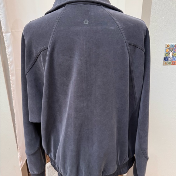 2 PIECE SET Lululemon Beautiful brand new tracksuit. Soft stream. - Picture 6 of 10